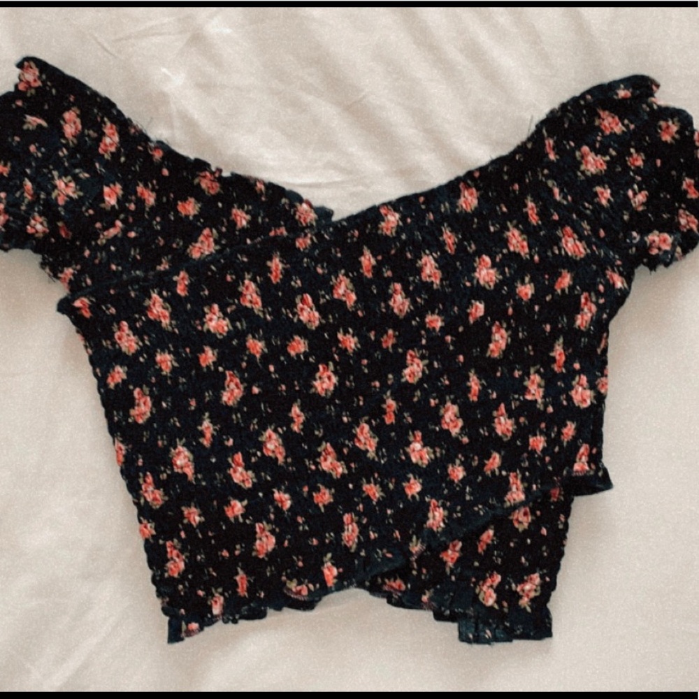 Blanco Top with Pink roses